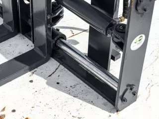 Force rakodógép raklapvilla, hidraulikusan külön-külön mozgatható villákkal (8)