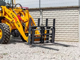 Force rakodógép raklapvilla, hidraulikusan külön-külön mozgatható villákkal (9)