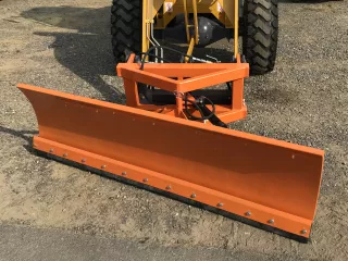 Tolólap 200cm-es, rakodógéphez, homlokrakodóhoz, hidraulikus elforgatással, Komondor STLRH-200/Force 915 (2)